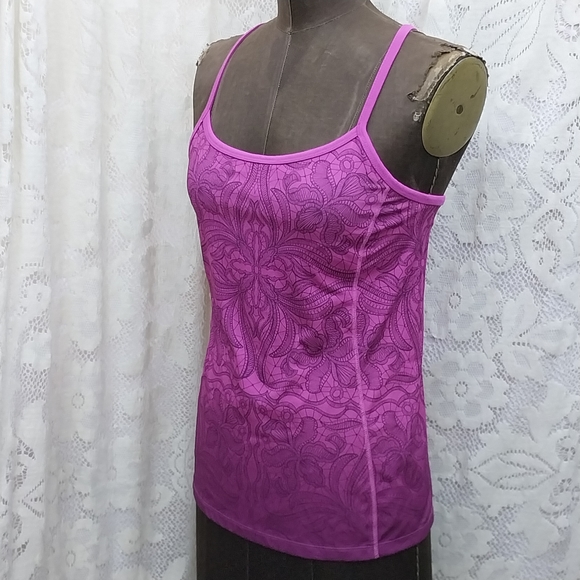 Athleta Tank Top Harmonious Ombre Pattern Pink Criss Cross Straps S Like New - Picture 4 of 8